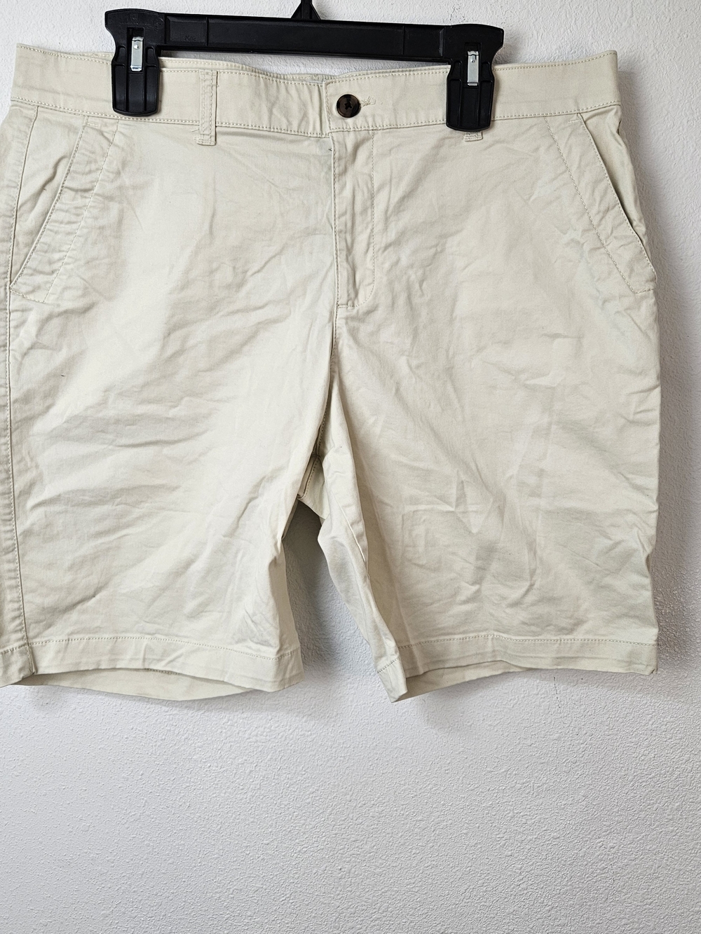 GAP Women' 9" Short Size 14